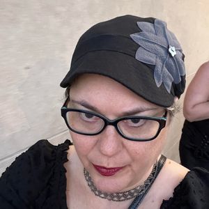 Meet your Posher, Debbie